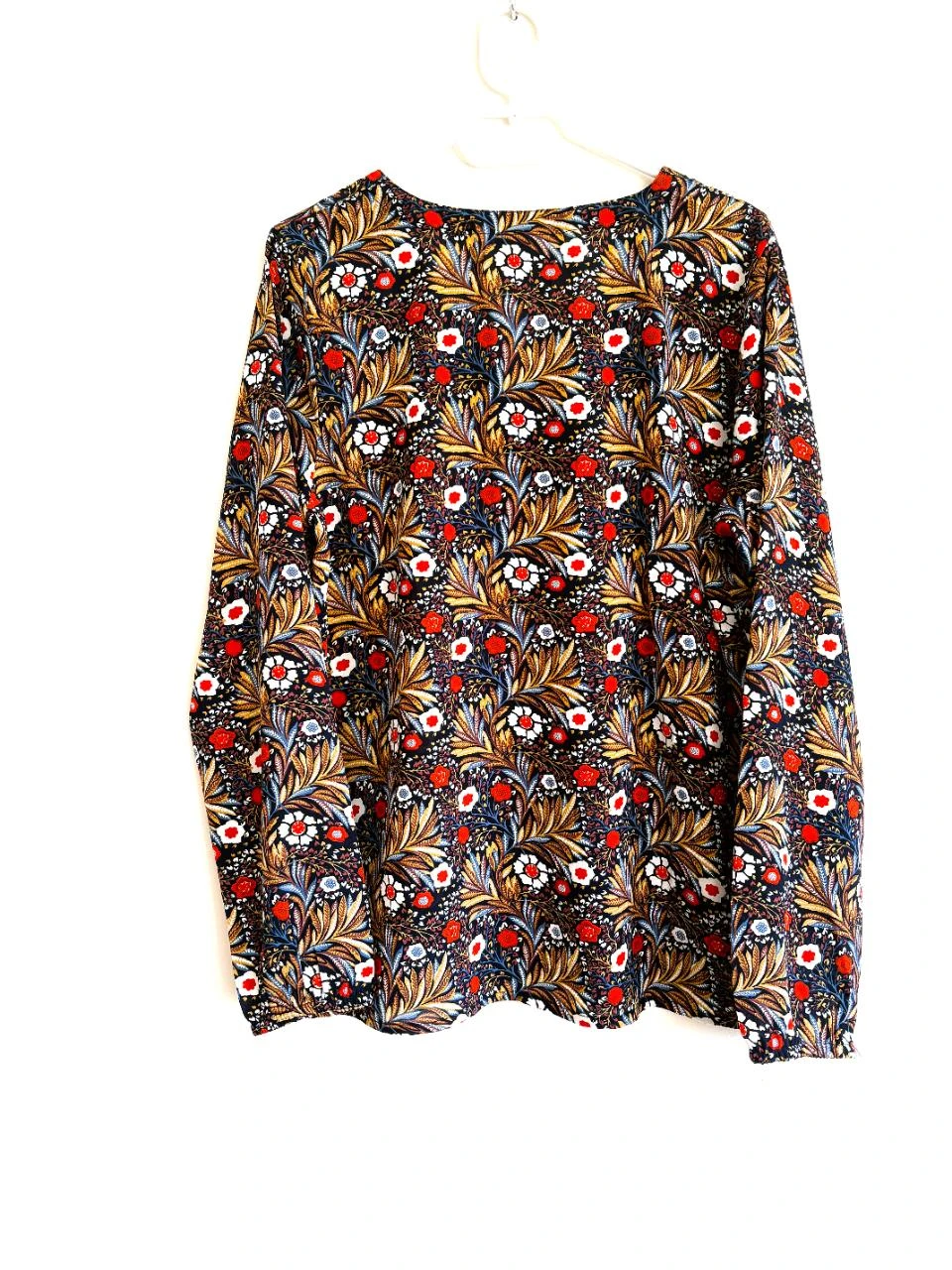 Blusa floral Kaffe – tamanho 40 – decote em V e botões luxuosos – photo 7